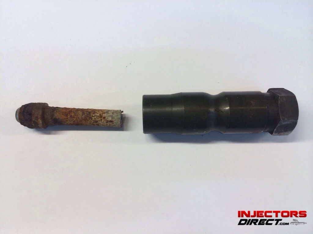 Lb7 Fuel Line Cut Apart To Illustrate Rust Buildup